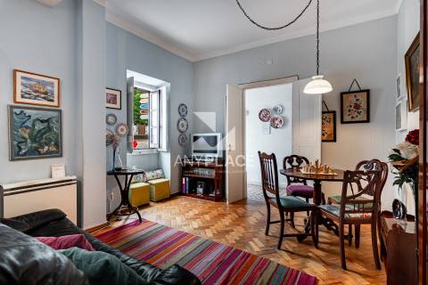 Apartamento Renovado no Coração de Silves – Uma Joia Medieval com Conforto Moderno.