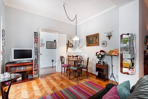 Apartamento Renovado no Coração de Silves – Uma Joia Medieval com Conforto Moderno.