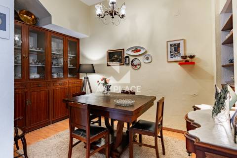 Apartamento Renovado no Coração de Silves – Uma Joia Medieval com Conforto Moderno.