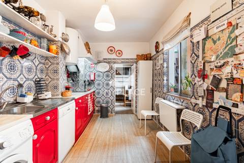 Apartamento Renovado no Coração de Silves – Uma Joia Medieval com Conforto Moderno.