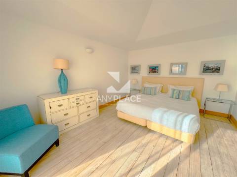 EXCLUSIVA MORADIA DE LUXO EM LOCALIZAÇÃO ÚNICA