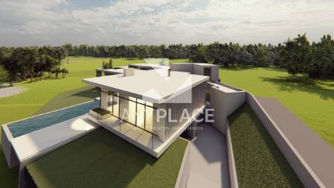 Exclusiva Moradia com Magnífica Vista Mar e Localização Privilegiada