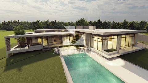 Exclusiva Moradia com Magnífica Vista Mar e Localização Privilegiada