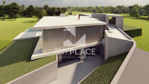 Exclusiva Moradia com Magnífica Vista Mar e Localização Privilegiada