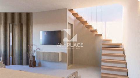 Oportunidade única no coração histórico de Loulé, prédio com projeto para dois apartamentos T1.