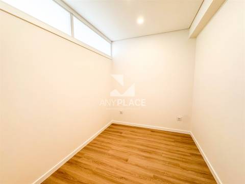 Excelente Apartamento T3 totalmente renovado com bonita vista mar no cetro de Loulé.