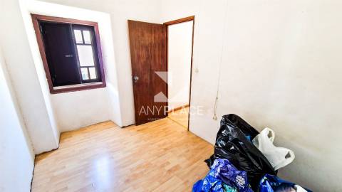 Moradia T3+1 com Rooftop  no Centro Histórico de Loulé um refúgio com charme e potencial.