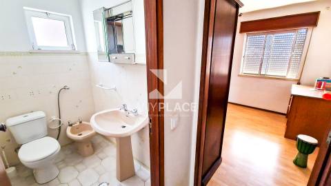 Moradia T3+1 com Rooftop  no Centro Histórico de Loulé um refúgio com charme e potencial.