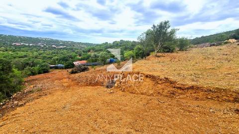 Propriedade com Potencial de Desenvolvimento Turístico ou Residencial.