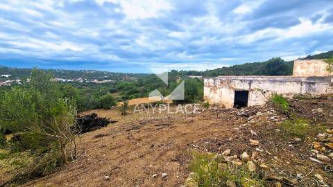 Propriedade com Potencial de Desenvolvimento Turístico ou Residencial.