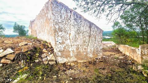 Propriedade com Potencial de Desenvolvimento Turístico ou Residencial.