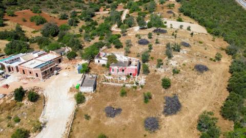 Propriedade com Potencial de Desenvolvimento Turístico ou Residencial.