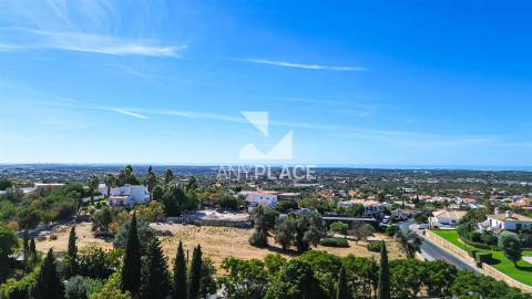 Moradia T4 em Vale Formoso – Elegância, localização privilegiada e elevado potencial de valorização.