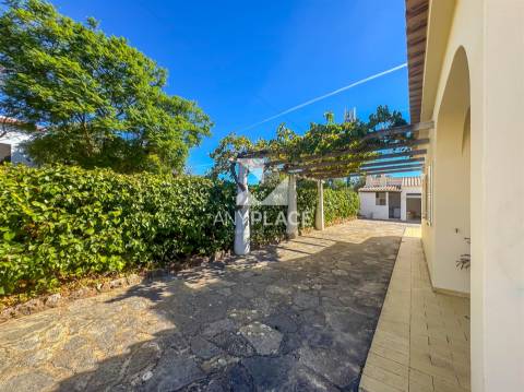 Moradia T4 em Vale Formoso – Elegância, localização privilegiada e elevado potencial de valorização.