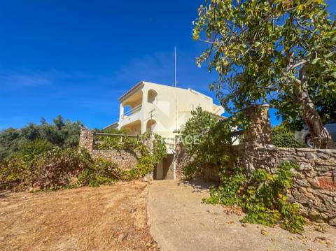 Moradia T4 em Vale Formoso – Elegância, localização privilegiada e elevado potencial de valorização.