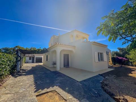 Moradia T4 em Vale Formoso – Elegância, localização privilegiada e elevado potencial de valorização.