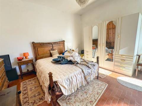 Uma moradia autêntica na zona mais desejada de Loulé, onde o passado inspira e o futuro ganha forma