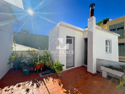 Uma moradia autêntica na zona mais desejada de Loulé, onde o passado inspira e o futuro ganha forma