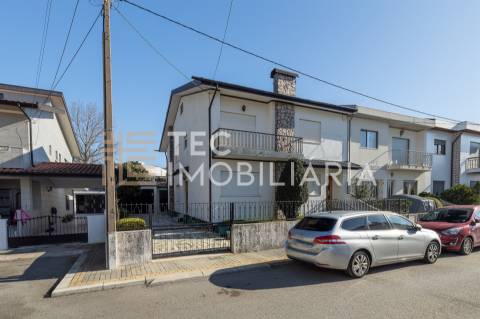 Moradia T4 Venda em Rio Tinto,Gondomar