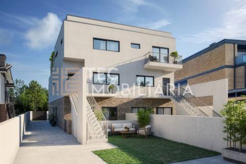 Andar Moradia T3 Duplex Novo em Alfena