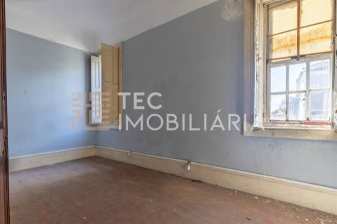 Moradia no Centro Histórico de Leça da Palmeira inserida num lote com 300m2