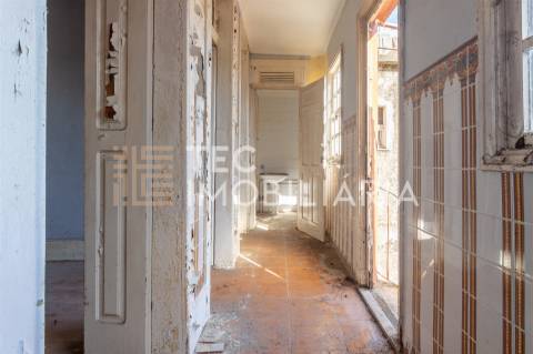 Moradia no Centro Histórico de Leça da Palmeira inserida num lote com 300m2