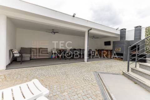 Moradia Isolada T4 Arrendamento em Valongo,Valongo