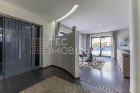 Moradia Isolada T4 Arrendamento em Valongo,Valongo