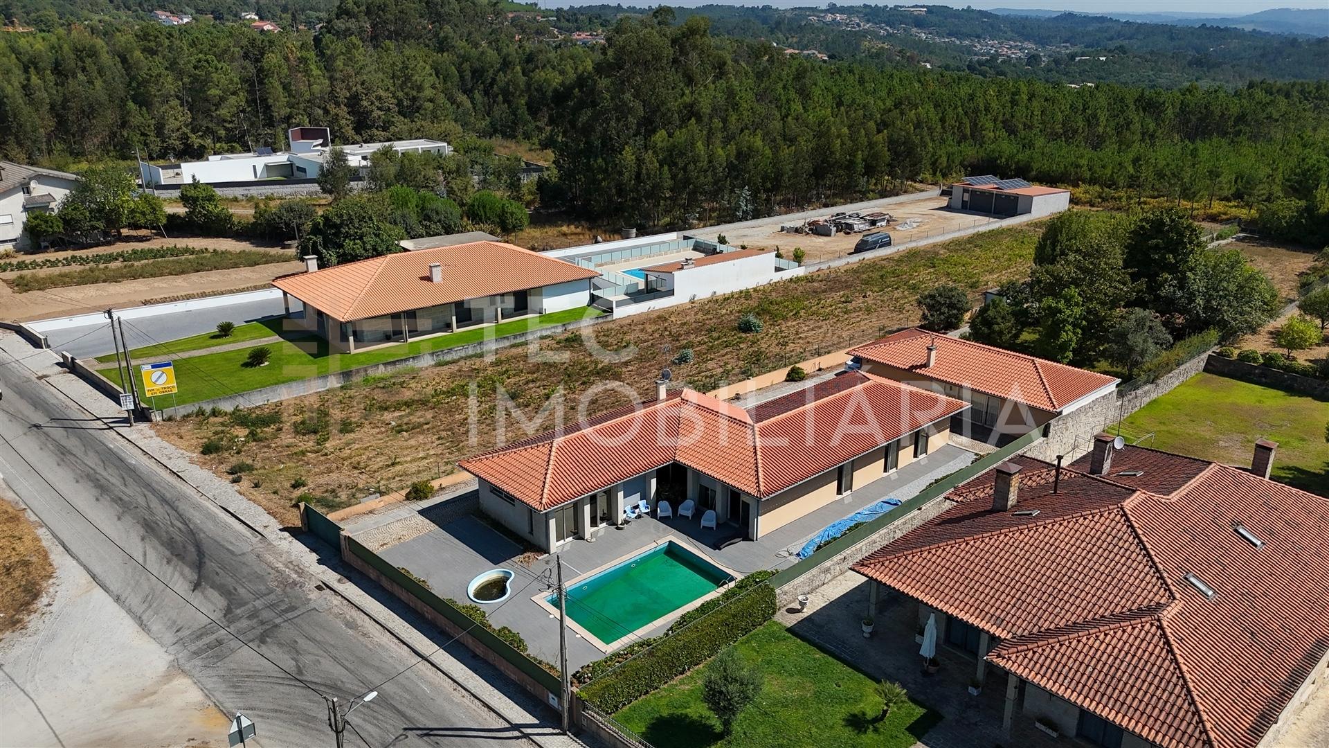 Moradia T3 Venda em Cavernães,Viseu