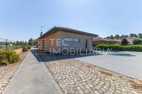 Moradia T3 Venda em Cavernães,Viseu