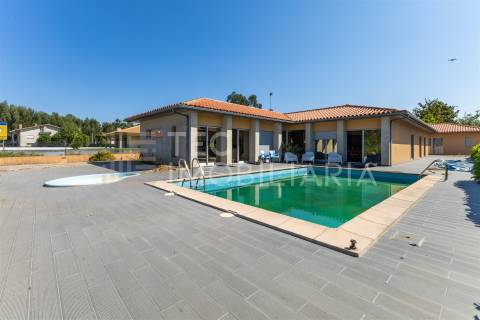 Moradia T3 Venda em Cavernães,Viseu