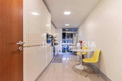 Apartamento T3 Venda em Cedofeita, Santo Ildefonso, Sé, Miragaia, São Nicolau e Vitória,Porto