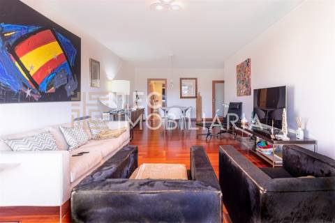 Apartamento T3 Venda em Cedofeita, Santo Ildefonso, Sé, Miragaia, São Nicolau e Vitória,Porto