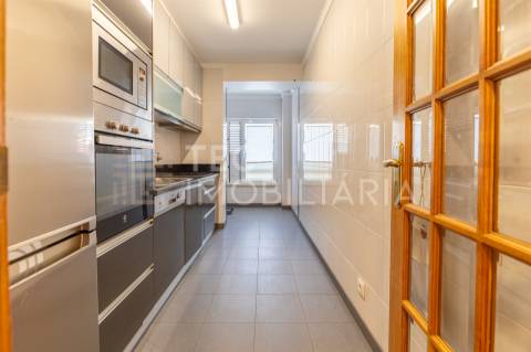 Apartamento T2 Arrendamento em Paranhos,Porto