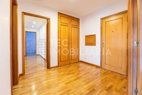 Apartamento T2 Arrendamento em Paranhos,Porto