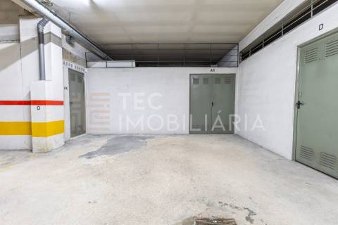 Garagem  Venda em Rio Tinto,Gondomar