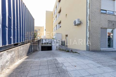 Garagem  Venda em Rio Tinto,Gondomar