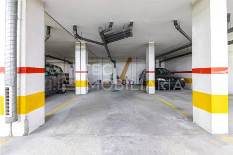 Garagem  Venda em Rio Tinto,Gondomar