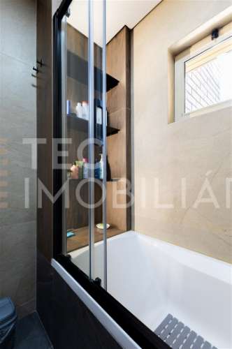 Apartamento T3 Recuado com Terraço — Último Andar — Valongo (Av. Dr. Fernando Melo)