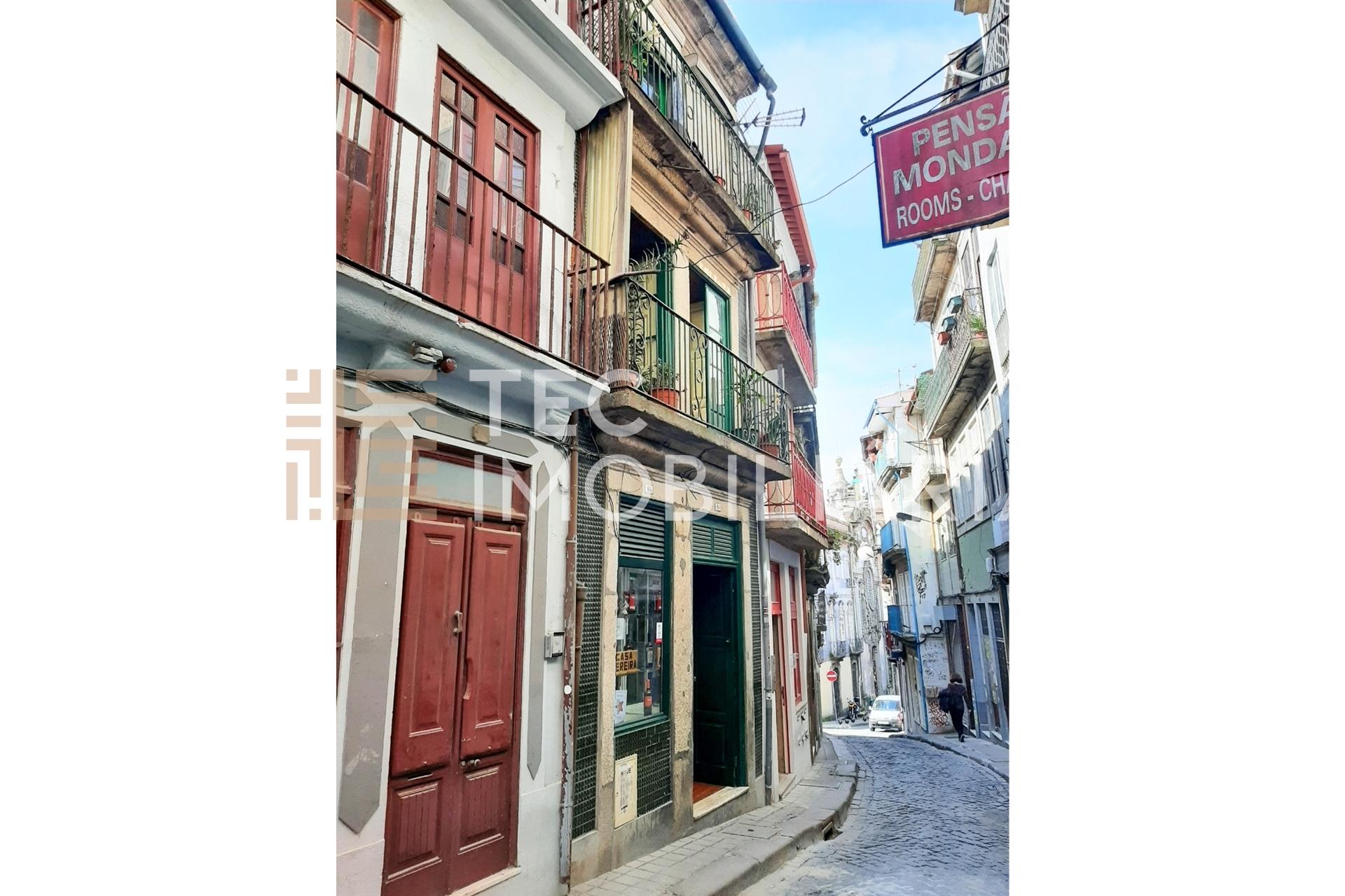 Moradia em Banda T4 Venda em Cedofeita, Santo Ildefonso, Sé, Miragaia, São Nicolau e Vitória,Porto