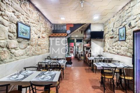 Moradia em Banda T4 Venda em Cedofeita, Santo Ildefonso, Sé, Miragaia, São Nicolau e Vitória,Porto