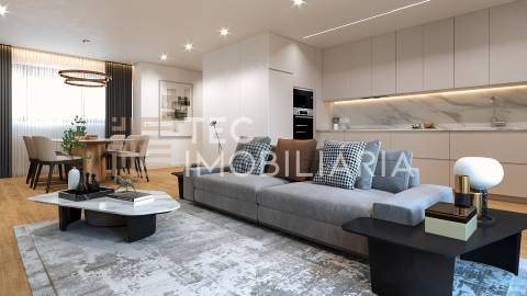 Apartamento T4 em fase final de construção