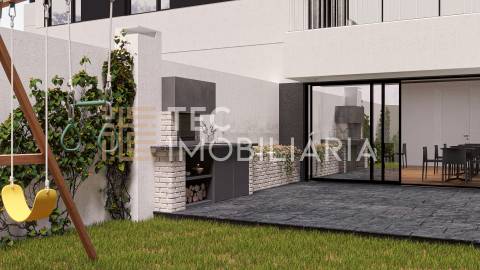 Apartamento T4 em fase final de construção