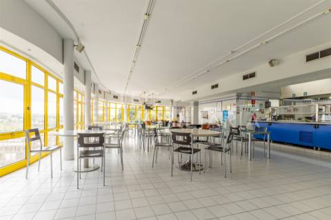 Escritório para Arrendamento em Coworking, com instalações partilhadas – São Roque da Lameira