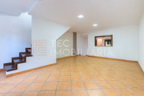 Moradia em Banda T3 Venda em Ramalde,Porto