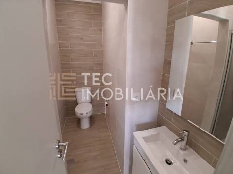 Exclusivo Andar Moradia T3 Totalmente Renovado em S. Cosme, Gondomar