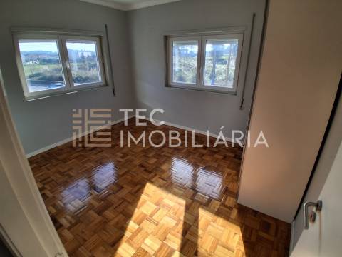 Exclusivo Andar Moradia T3 Totalmente Renovado em S. Cosme, Gondomar