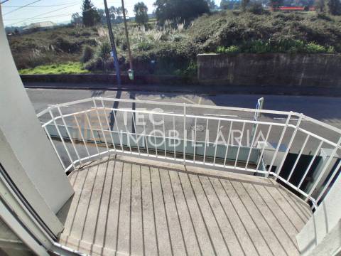 Exclusivo Andar Moradia T3 Totalmente Renovado em S. Cosme, Gondomar