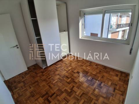 Exclusivo Andar Moradia T3 Totalmente Renovado em S. Cosme, Gondomar