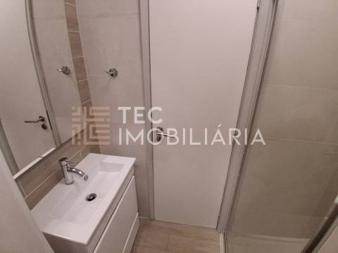 Exclusivo Andar Moradia T3 Totalmente Renovado em S. Cosme, Gondomar